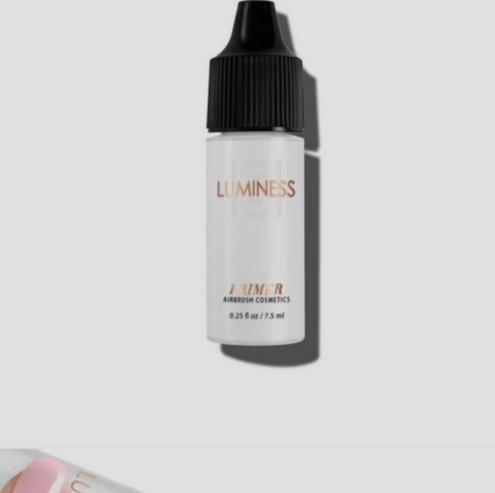 NWT Luminess Primer Moisturizing Airbrush Makeup